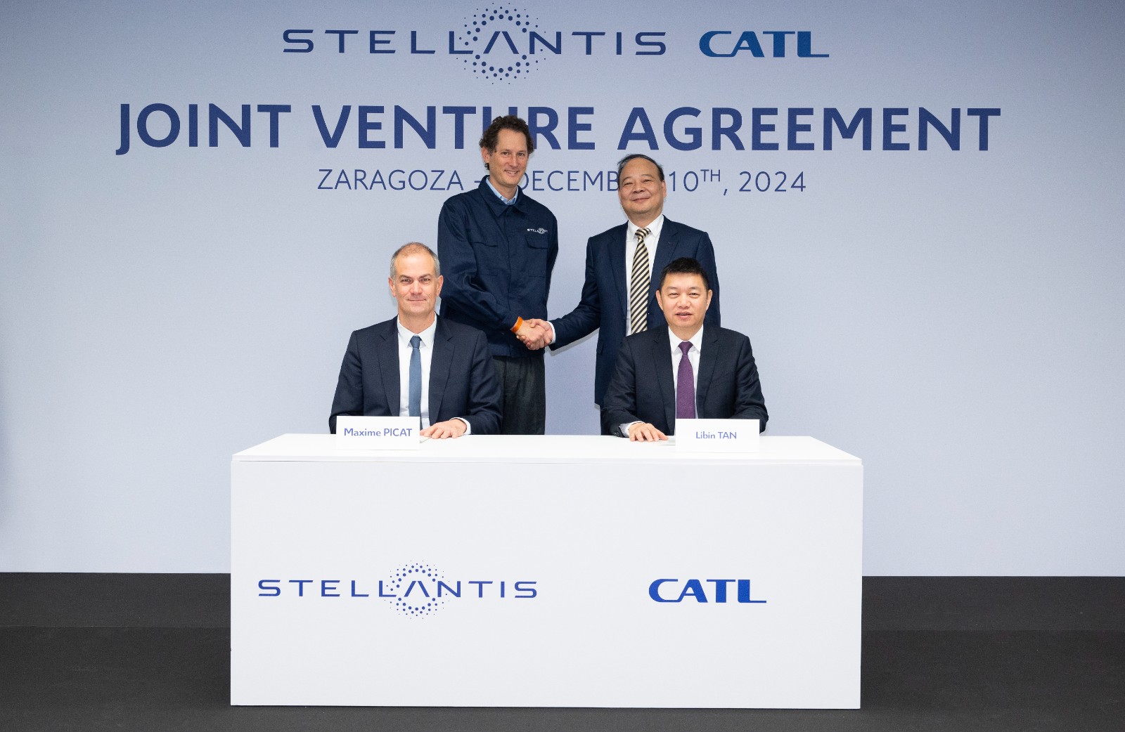 Signature de l'accord de coentreprise entre Stellantis et CATL pour une usine de batteries LFP à Zaragoza