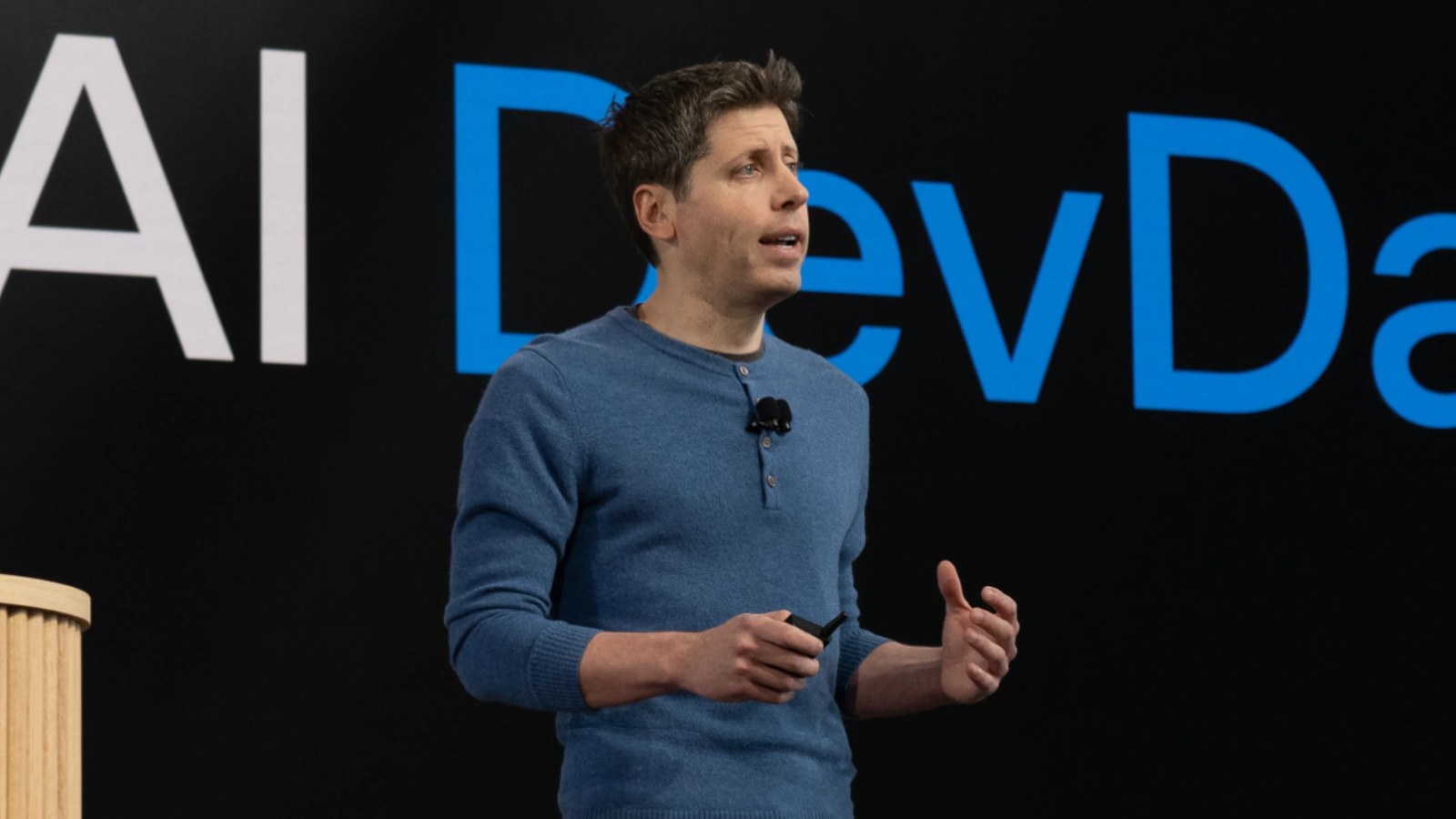 Sam Altman sur scène lors d'OpenAI DevDay 2025