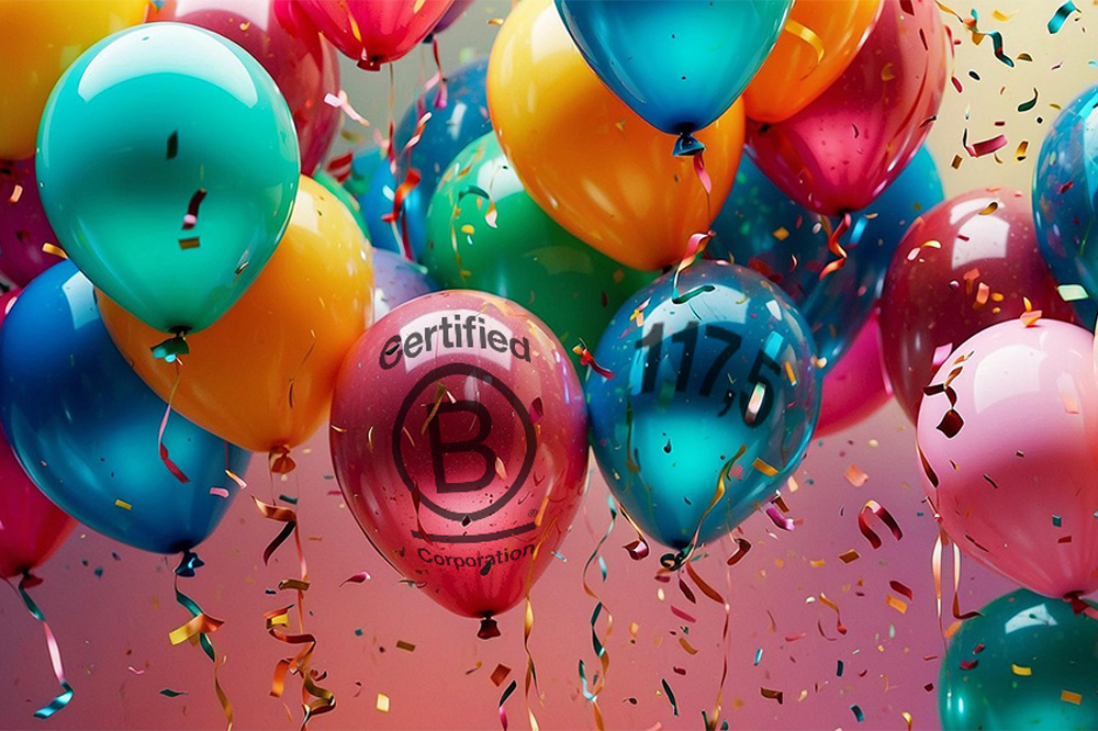 Logo Certified B Corporation entoure de ballons colores et de confettis