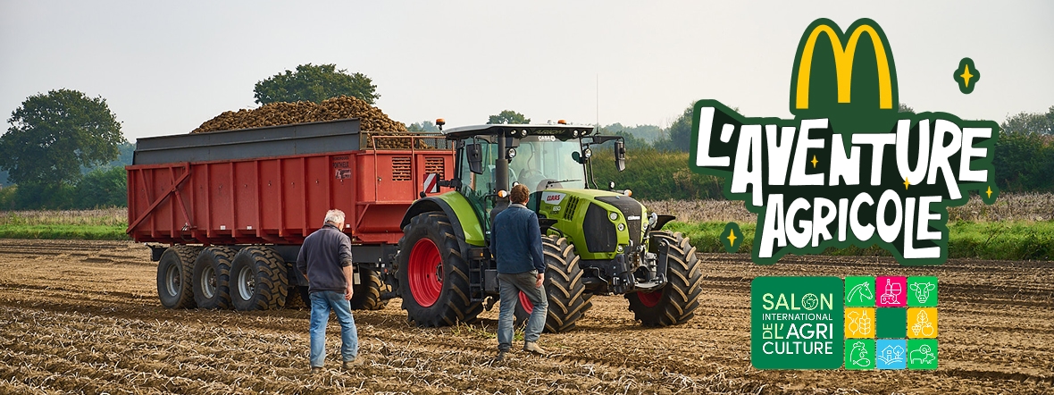 Tracteur et remorque de pommes de terre dans un champ pour la campagne agricole McDonald’s France 2026